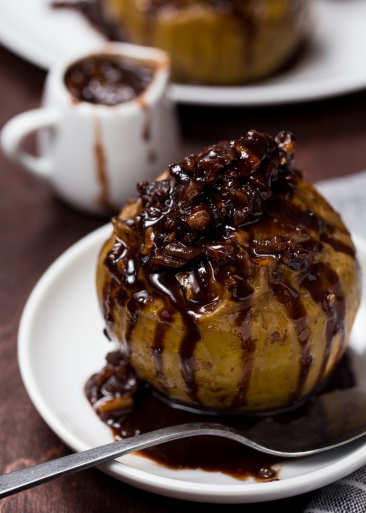 Red Wine Baked Apples