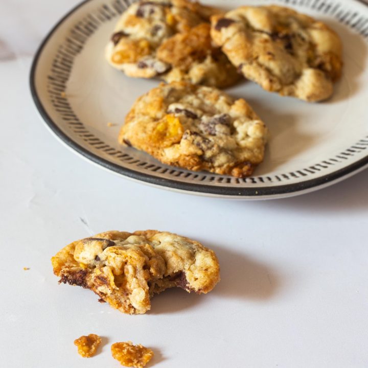 Buttery Toffee Crunch Chocolate Chip Cookies 